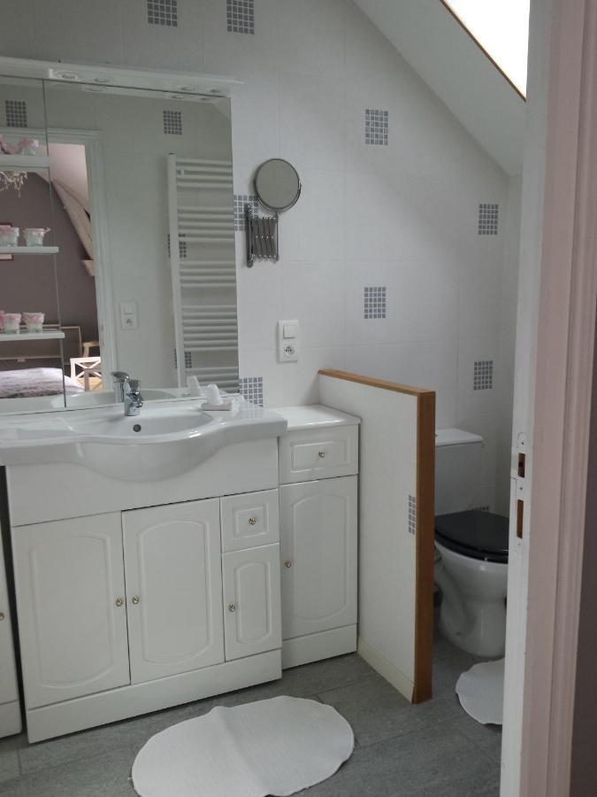 Chambres Des Rosiers Sennevieres Luaran gambar