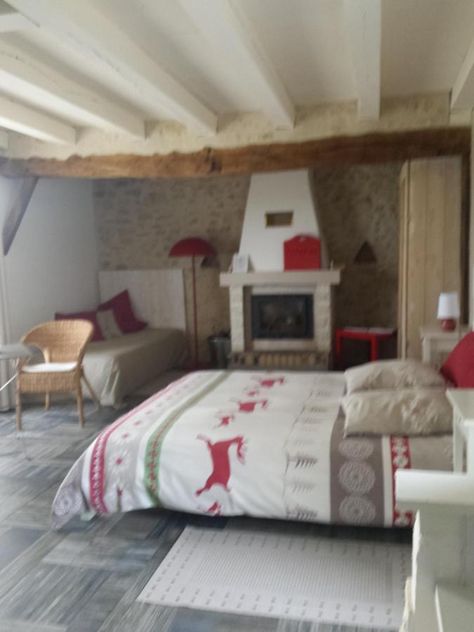Chambres Des Rosiers Sennevieres Luaran gambar