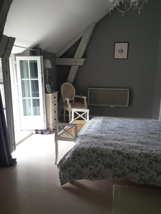 Chambres Des Rosiers Sennevieres Luaran gambar
