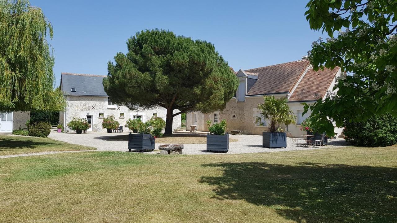 Chambres Des Rosiers Sennevieres Luaran gambar